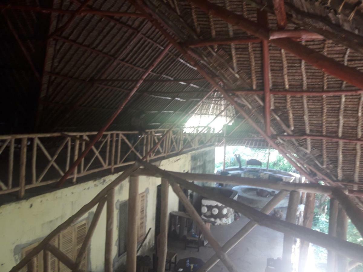 Kiloran Funzi House Exterior foto